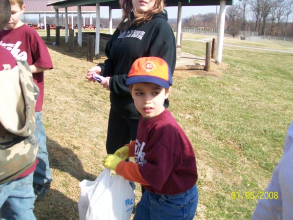 Den 5 historic walk-clean up 3-22-09 054.JPG